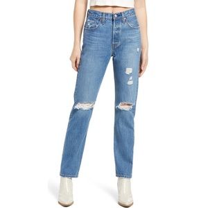 Levi’s 501 Ripped Straight Leg Jeans size 25 NWT